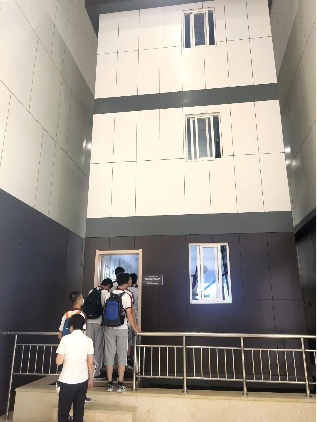 1658882867385161tBbA.jpg 1658882867385161tBbA.jpg